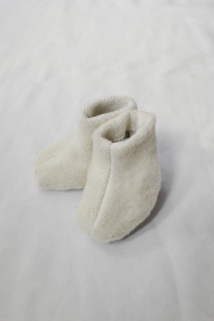 Newborn Cotton Booties - Cream - MAKIE