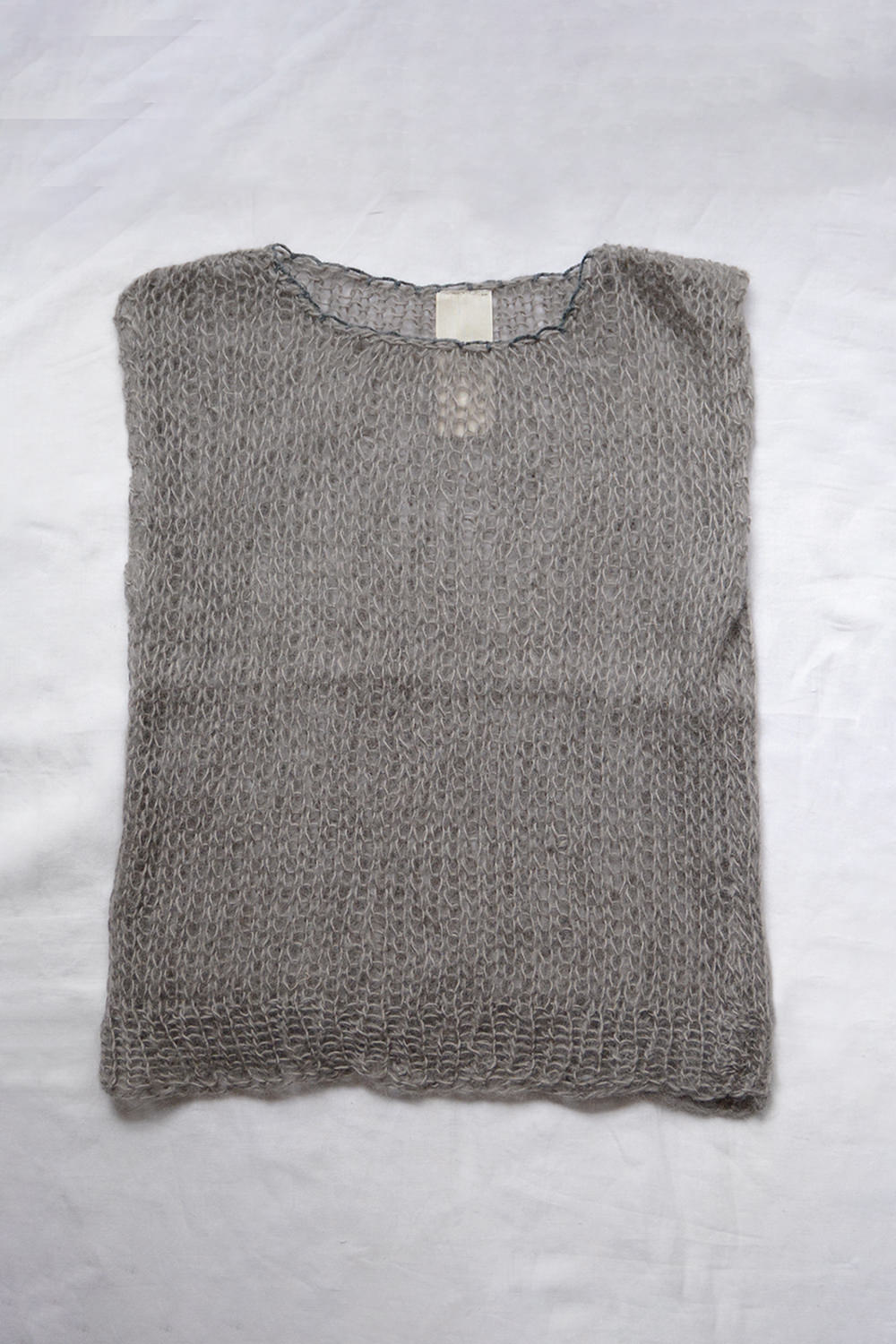 Atem/Meta, Mohair Vest - Gray