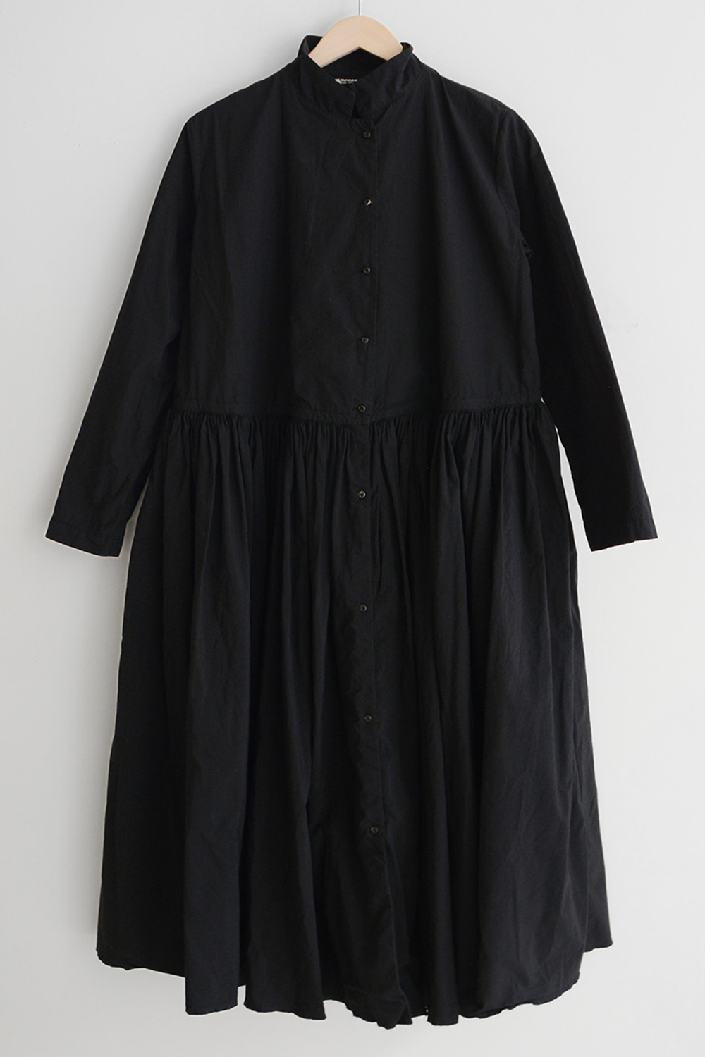 Kaval, Short Collar Gathered Dress - Black - MAKIE