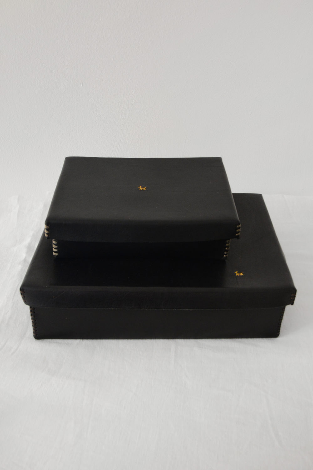 Henri Beguelin Leather Storage Box Top Picture