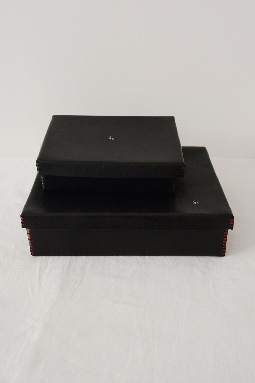 Henri Beguelin Leather Storage Box Top Picture